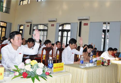 HĐND huyện Phú Bình: Thông qua 3 nghị quyết về phát triển kinh tế - xã hội
