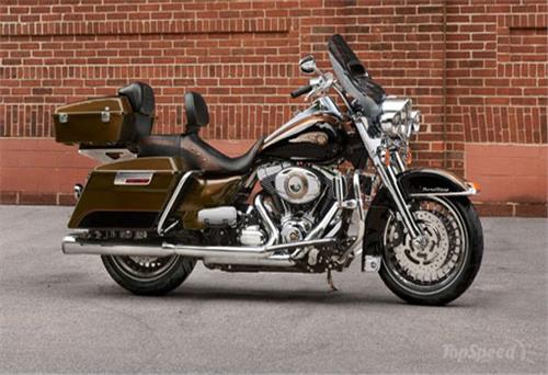 Thêm đặc biệt với Harley-Davidson Touring Road King