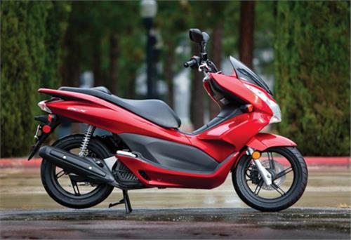 Honda tung ra PCX125 đời 2011