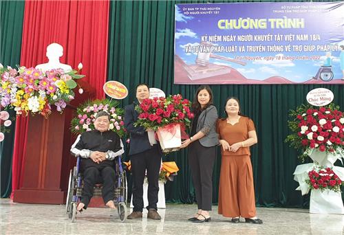 “Lấy người được trợ giúp pháp lý là trung tâm”