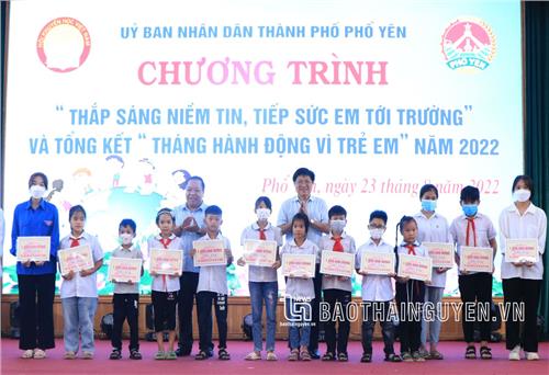 Nhân lên niềm tin bước vào năm học mới