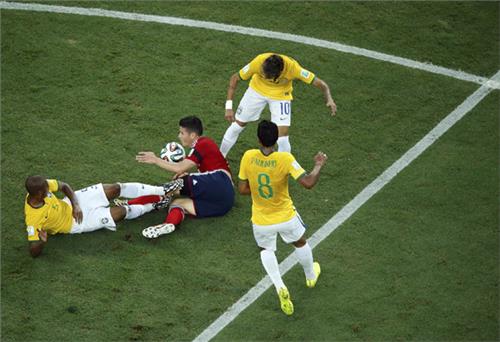 Brazil 2-1 Colombia: Chiến thắng xấu xí