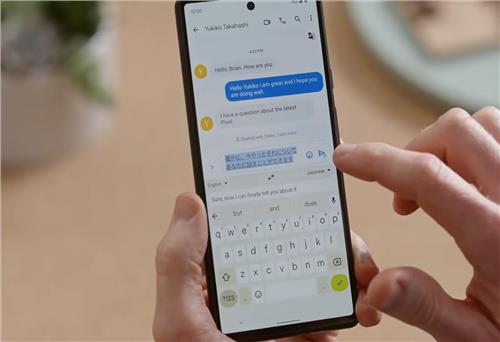 Google Pixel 6 và Pixel 6 Pro có thể biên dịch cùng lúc người dùng gõ văn bản