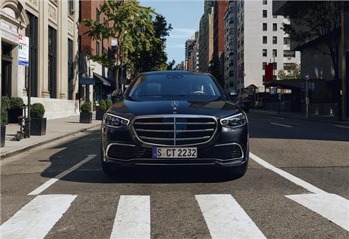 ''Biểu tượng xe sang'' Mercedes-Benz S-Class không còn sản xuất tại Việt Nam