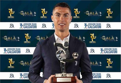 C.Ronaldo lần thứ hai liên tiếp giành giải cầu thủ xuất sắc nhất Serie A