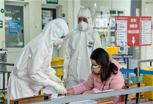 Gần 60 nghìn F0 Hà Nội cách ly tại nhà, thành phố bảo đảm khám, cấp cứu dịp Tết