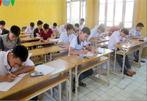 Hơn 575.000 thí sinh bước vào môn thi đầu tiên đợt 2 kỳ thi Đại học
