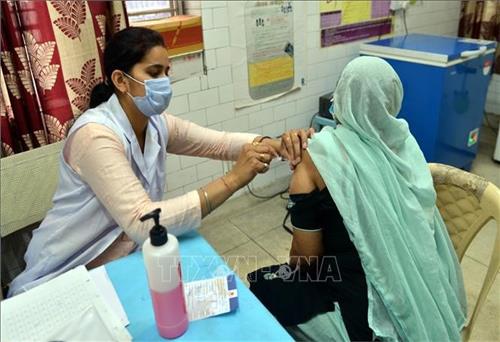 Ấn Độ lập kỷ lục tiêm hơn 10 triệu mũi vaccine trong 1 ngày