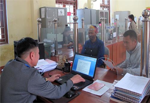 Xây dựng xã, phường, thị trấn đạt chuẩn tiếp cận pháp luật
