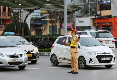 Đảm bảo an toàn giao thông dịp cuối năm: Nhiều giải pháp quyết liệt