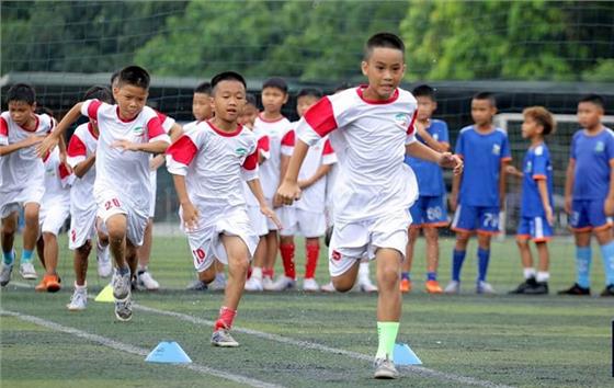 Rèn luyện thể chất cho học sinh