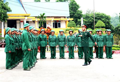 Đấu tranh chống các quan điểm sai trái, thù địch