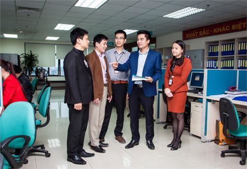 Chàng giám đốc trẻ với bí quyết “3 cùng”