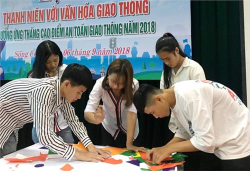 50 thí sinh tham gia Hội thi “Thanh niên với văn hóa giao thông”