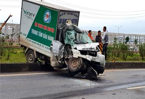 Va chạm giao thông trên tuyến cao tốc