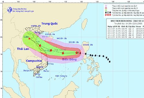 Bão số 13 có sức gió mạnh nhất 135 km/giờ, cách Hoàng Sa 700km