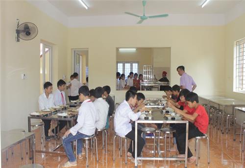 Khánh thành và bàn giao bếp ăn, nhà ở nội trú