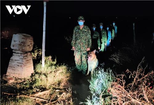 Biên giới Tây Nam: Nguy cơ trở thành điểm nóng bùng phát dịch COVID-19