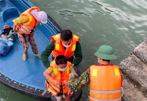 Đồn Biên phòng Cát Bà cứu hộ thành công người và phương tiện bị nạn trên biển