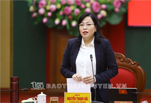Đồng chí Bí thư Tỉnh ủy: Đảm bảo điều kiện công tác cho lực lượng y tế tuyến đầu