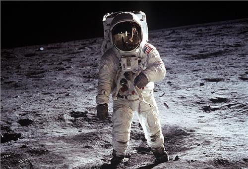 NASA sẵn sàng cho sứ mệnh sớm đưa con người trở lại Mặt Trăng