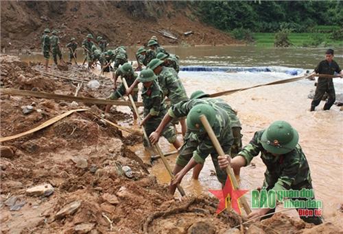 Duy trì nghiêm chế độ ứng trực, sẵn sàng tìm kiếm, cứu nạn khi có tình huống