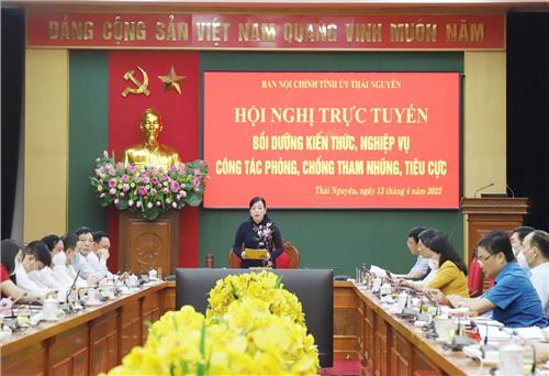 Nâng cao nghiệp vụ công tác phòng, chống tham nhũng