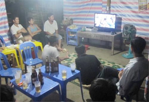 Xóm vùng cao “nóng” cùng World Cup