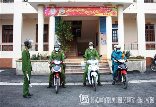 Chung tay giữ yên vùng giáp ranh