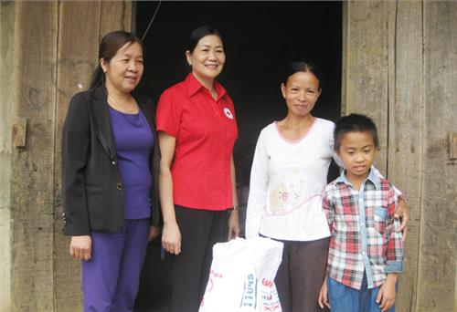 Cả nhà cùng hành thiện