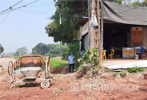 Đường liên xã Hương Sơn – Tân Hoà – Tân Đức: Chậm tiến độ do vướng mặt bằng