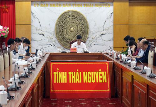 Tiếp tục phòng chống dịch COVID-19 và phục hồi nền kinh tế