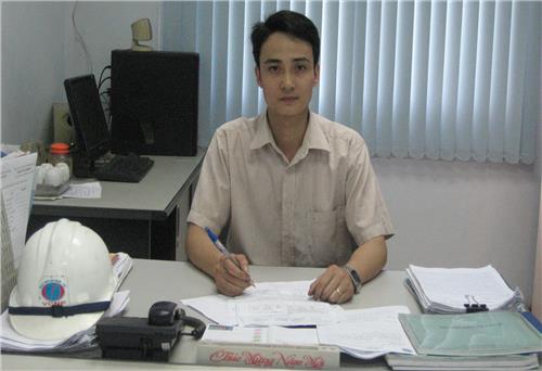 Hòa đồng, giúp nhau hoàn thành công việc chung