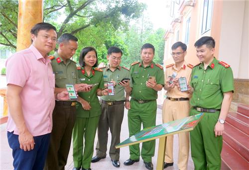 Khánh thành điểm quét mã QR tuyên truyền lịch sử Công an TP. Thái Nguyên
