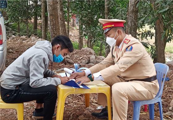 Chủ động ngăn chặn tội phạm trên các tuyến đường