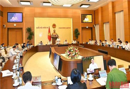 Khai mạc phiên họp chuyên đề pháp luật của Ủy ban Thường vụ Quốc hội