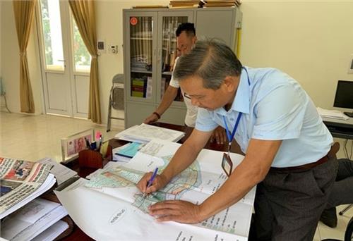 Bắt tạm giam nguyên Bí thư và nguyên Chủ tịch UBND xã Phú Xuân, Vĩnh Phúc