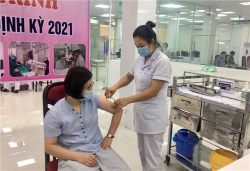 Mở cửa – nửa mừng, nửa lo