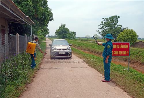 Sát cánh nơi tuyến đầu 