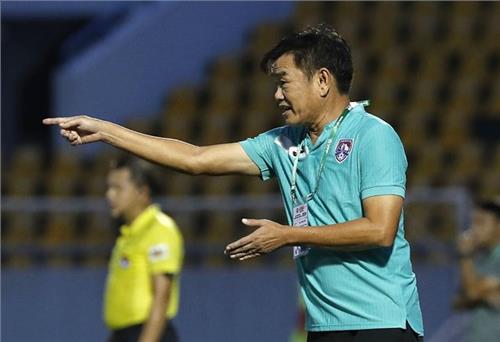 HLV Phan Thanh Hùng nhận định tứ kết EURO 2020 Ukraine vs Anh