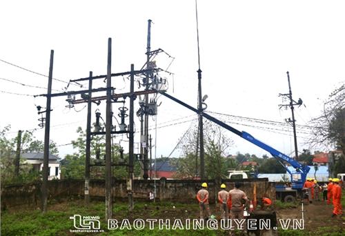 Bảo đảm an toàn lưới điện trong mùa mưa bão