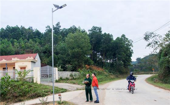 Điện mặt trời thắp sáng vùng cao