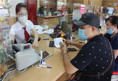 Doanh nhân, doanh nghiệp không để “nghèo” văn hóa