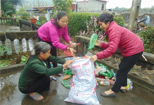 Tấm lòng nhân ái của phụ nữ xóm 8