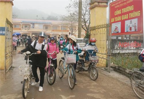 Mô hình đảm bảo an toàn giao thông tại cổng trường học