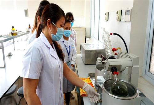 Nữ giảng viên người dân tộc Nùng đam mê nghiên cứu khoa học
