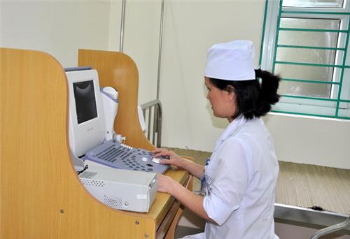 Y tế tuyến cơ sở: Khó khăn thu hút bệnh nhân
