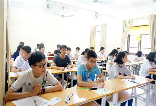1.078 thí sinh tham dự kỳ thi tuyển sinh vào Trường THPT Chuyên Thái Nguyên