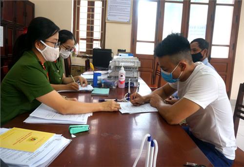 Tỏa sáng theo gương Người