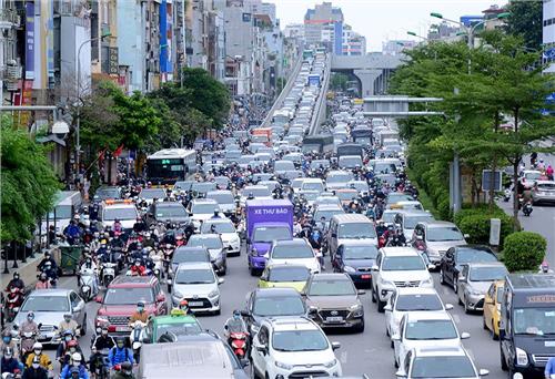 Xây dựng Quy chuẩn về khí thải ô tô đang lưu hành: Hết sức cấp thiết